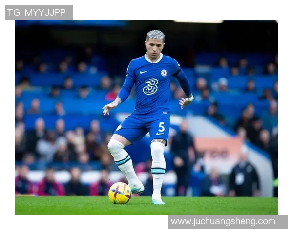 历届欧冠决赛回顾与分析揭示足球历史的辉煌与传奇