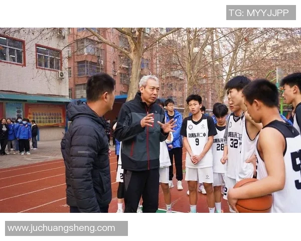 刘铮的成长之路：从篮球少年到职业球员的奋斗历程与心路历程